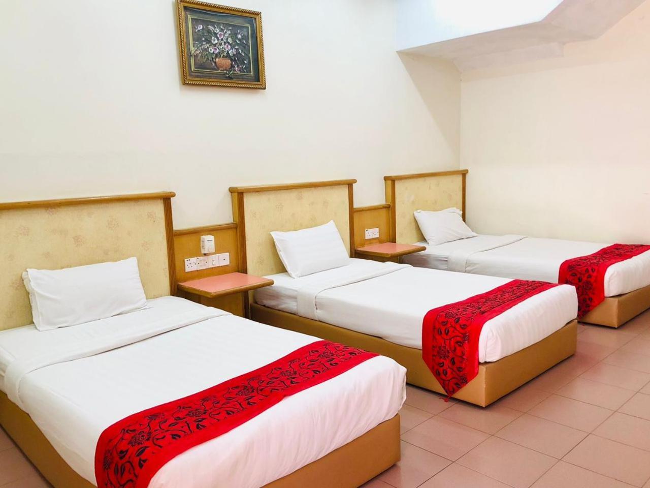 Intan Beach Resort Kuala Terengganu Ngoại thất bức ảnh