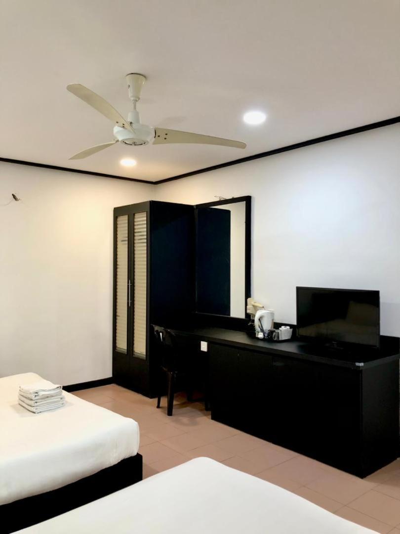 Intan Beach Resort Kuala Terengganu Ngoại thất bức ảnh