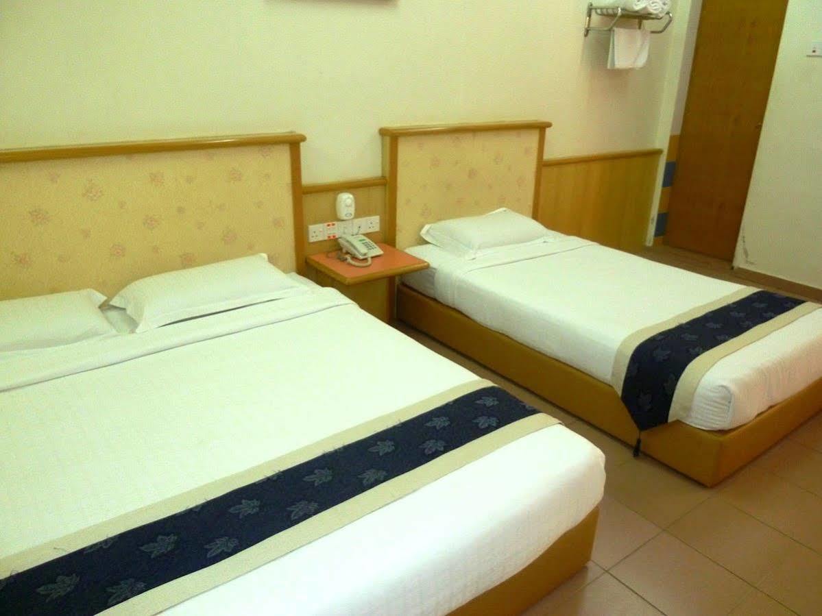 Intan Beach Resort Kuala Terengganu Ngoại thất bức ảnh