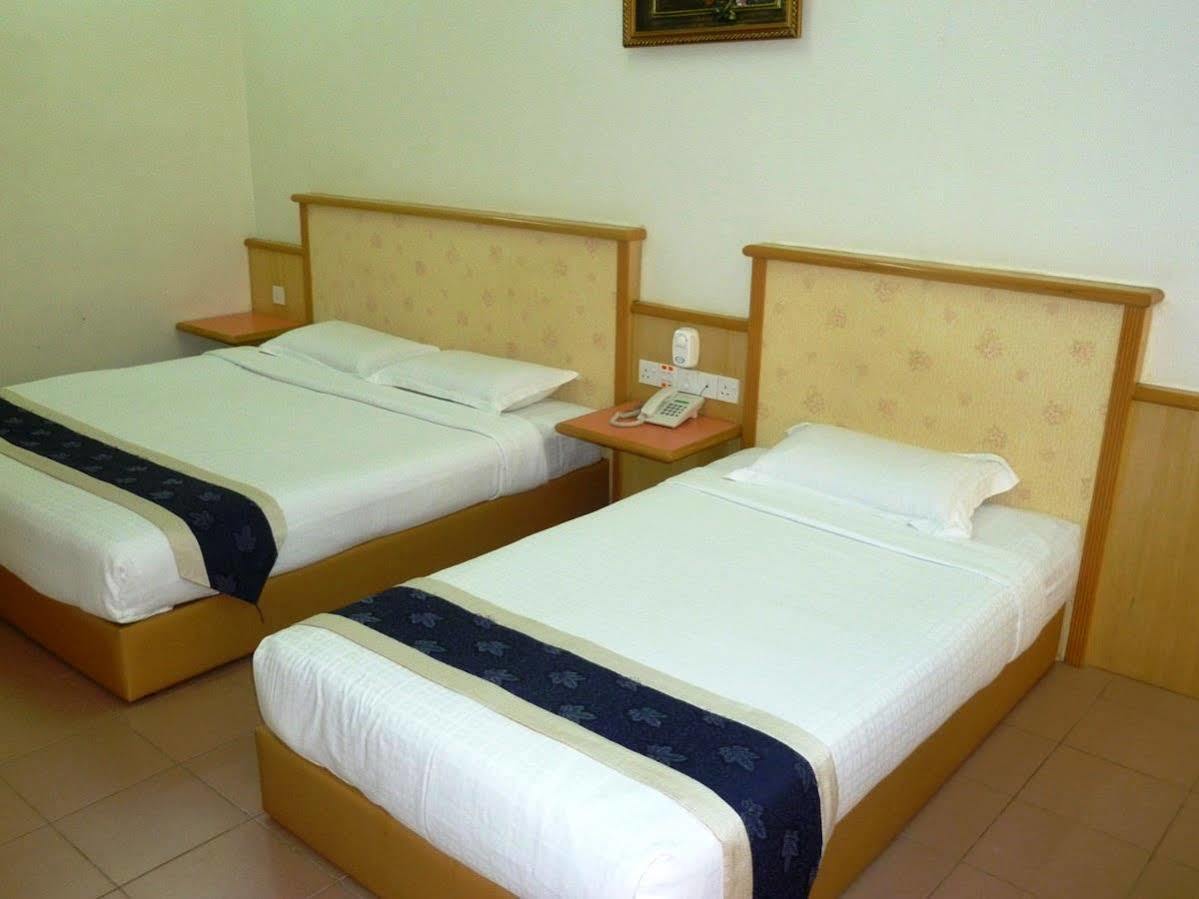 Intan Beach Resort Kuala Terengganu Ngoại thất bức ảnh